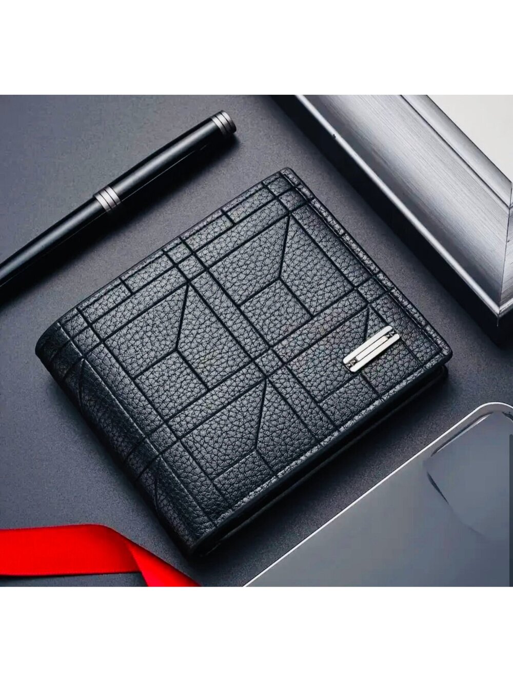 New - Sleek & Stylish Faux Leather Wallet with Multiple Card Slots